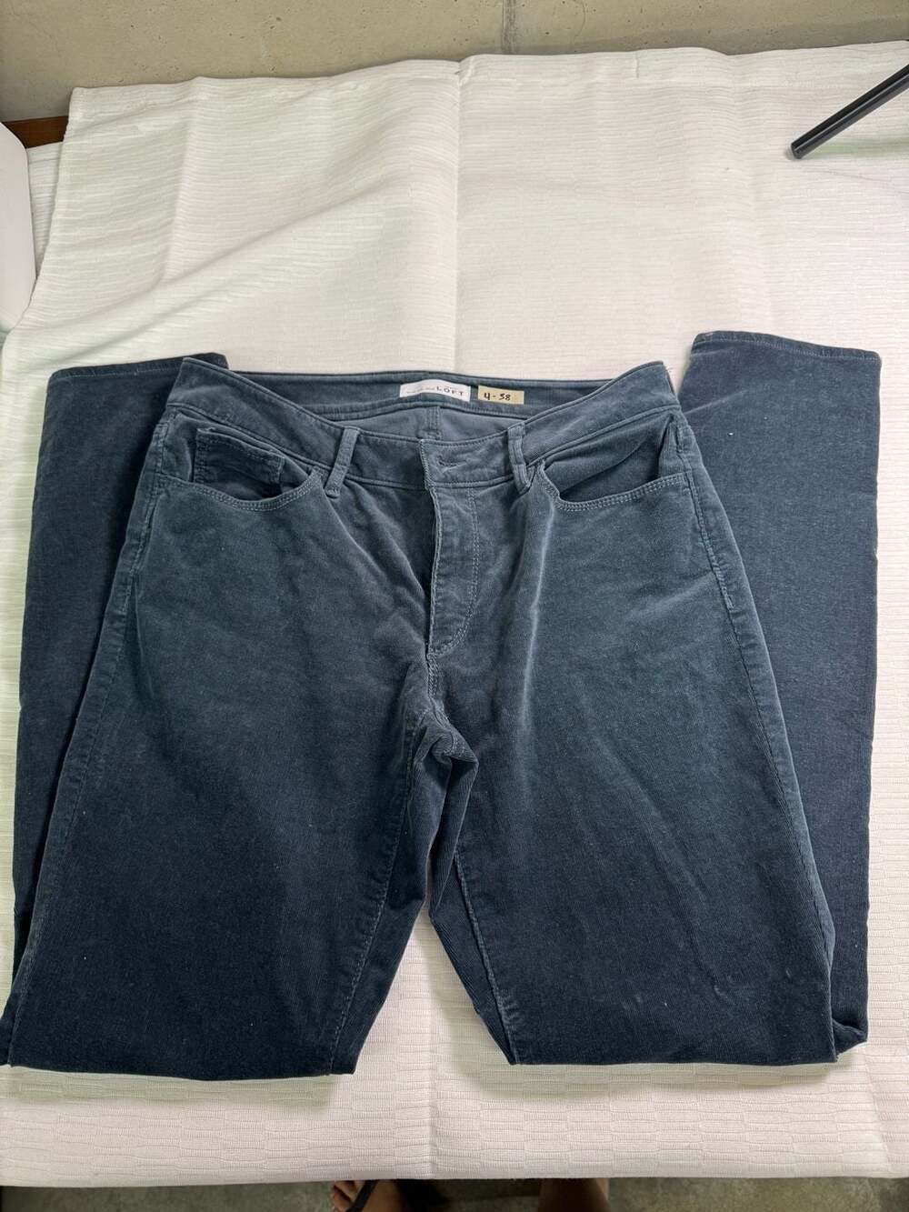 LOFT Curvy Skinny Corduroy Pants in Navy Blue